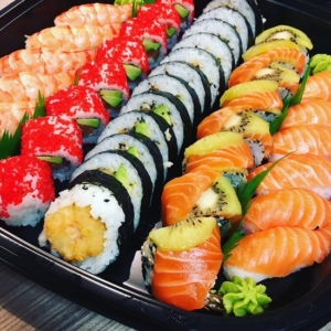 Dattebayo Sushi & Wok